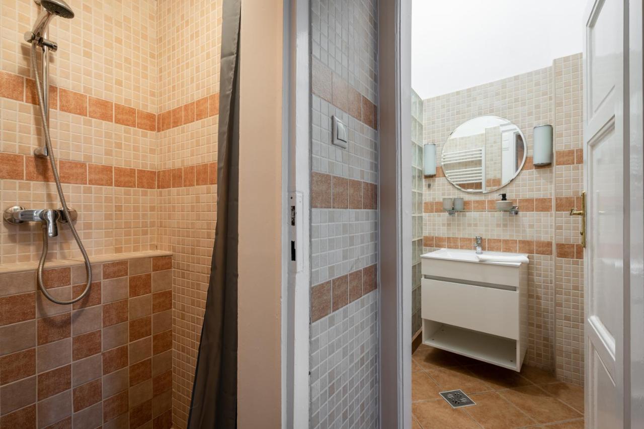 Gellert Mountain Apartment Budapest Ngoại thất bức ảnh