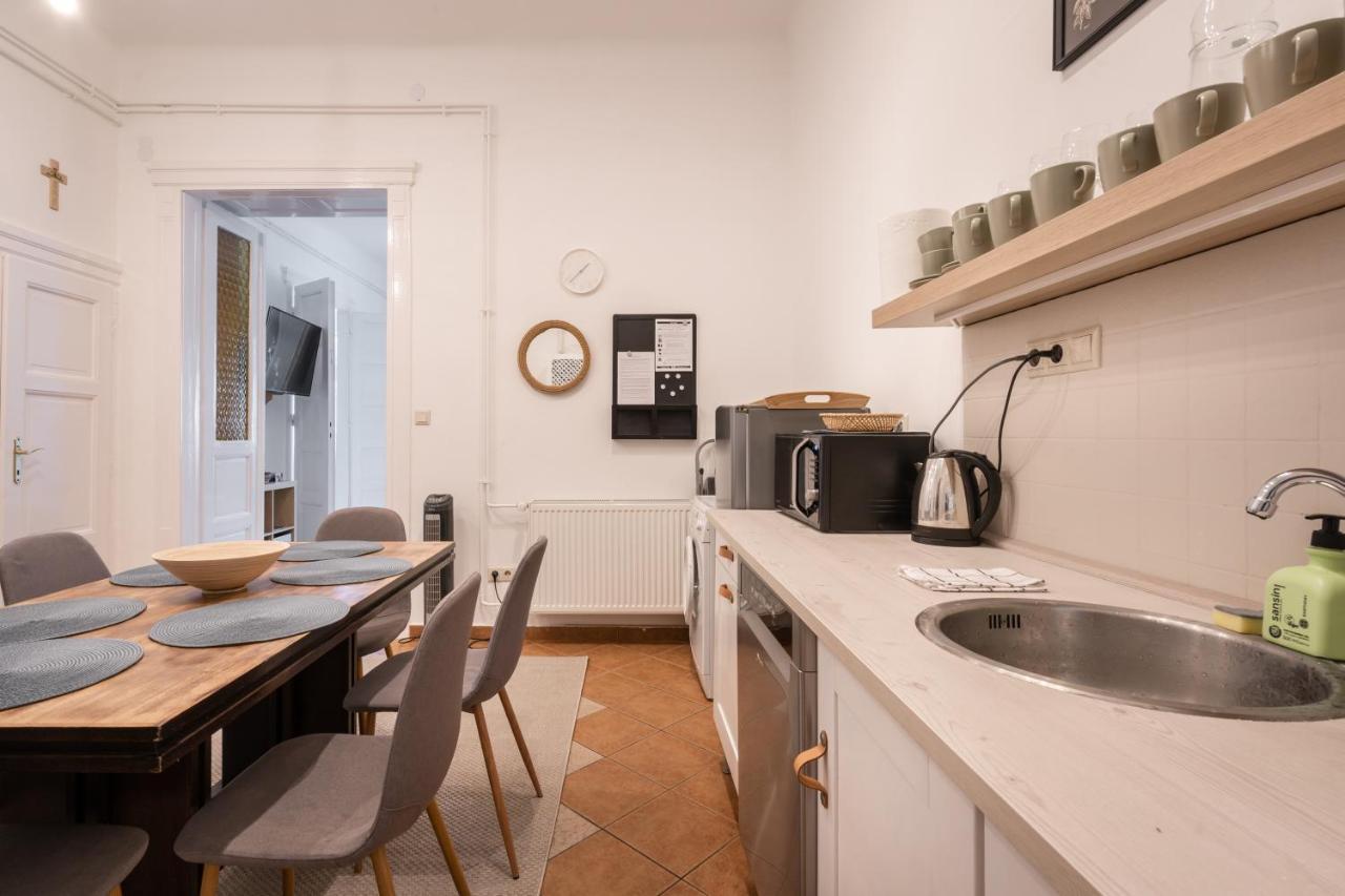 Gellert Mountain Apartment Budapest Ngoại thất bức ảnh